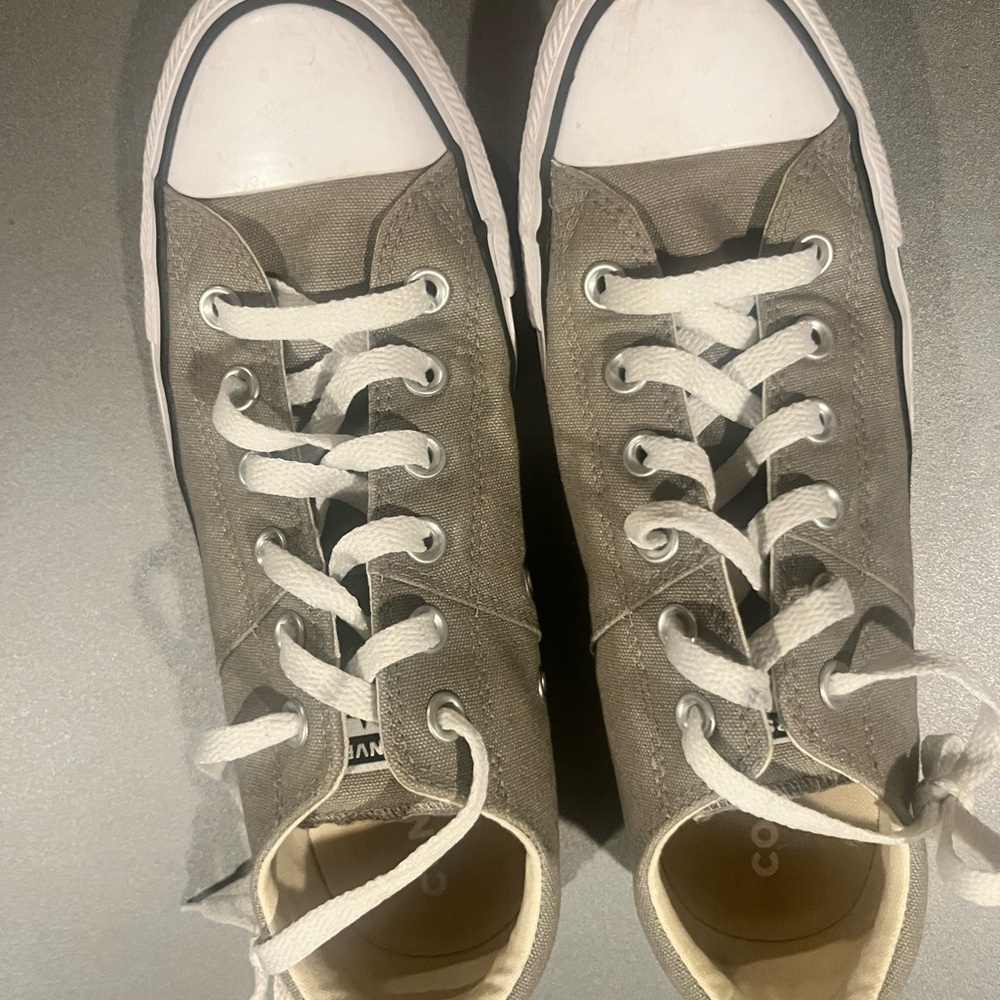 Converse low-Tops in green and White